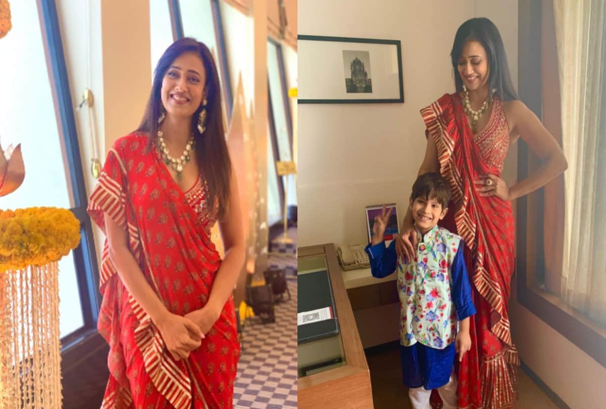 Shweta Tiwari looks ravishing in a red gold ruffle saree worth Rs 38K see pics