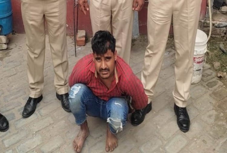 Arrested for cheating by changing ATM in Rewari of Haryana
