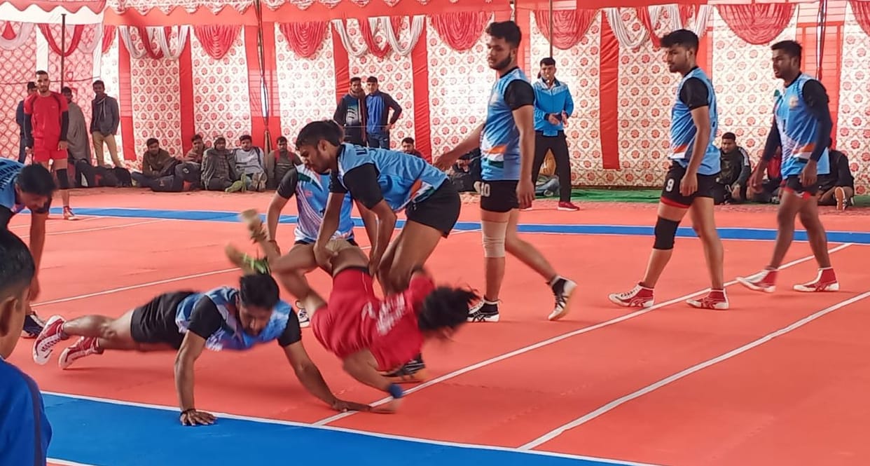 SS College Rasna won the opening match