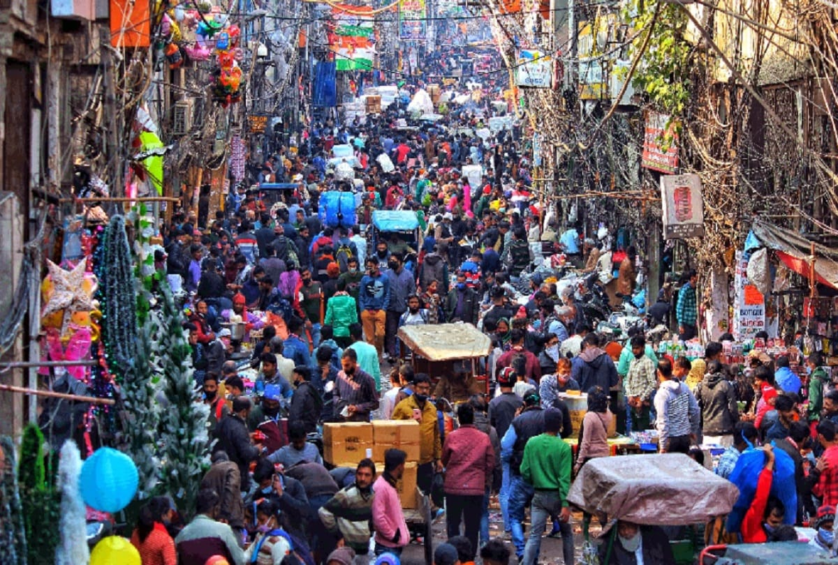 corono infection rate entered in yellow alert in delhi restrictions may impose
