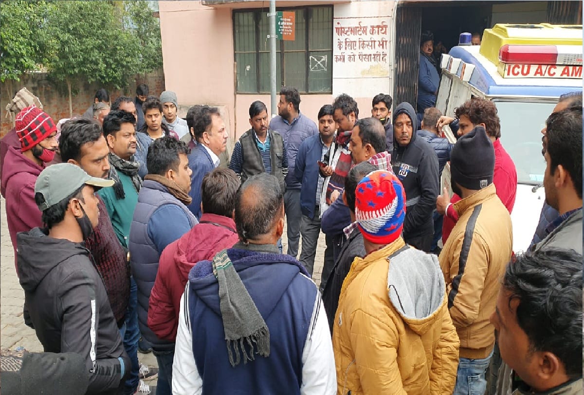Cement businessman murdered in Aligarh pressure on police due to tension in Etah