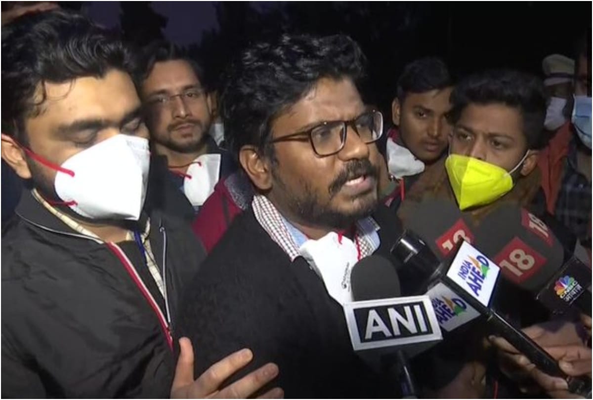 NEET PG Counselling 2021 forda president Dr Manish demands written apology from police over alleged brutal action 