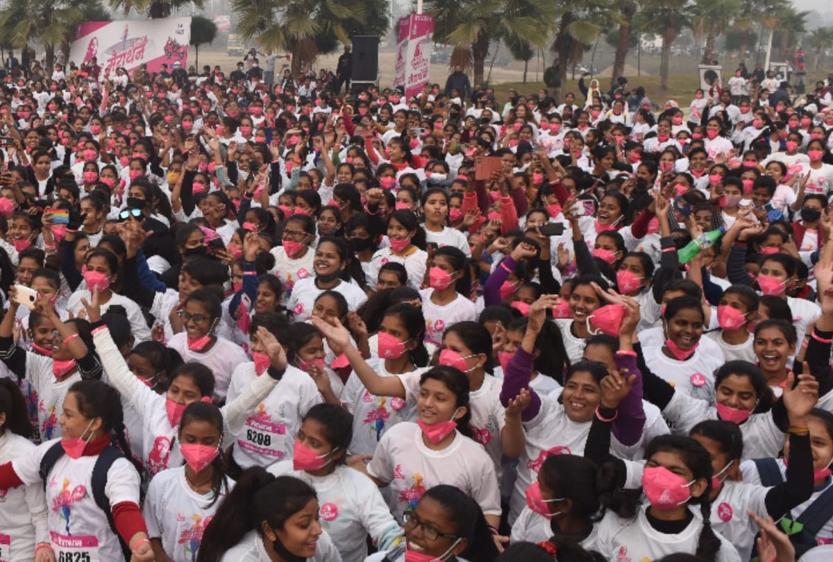 Congress has postponed its 'Ladki Hun Lad Sakti Hun' marathon due to rise in COVID cases.