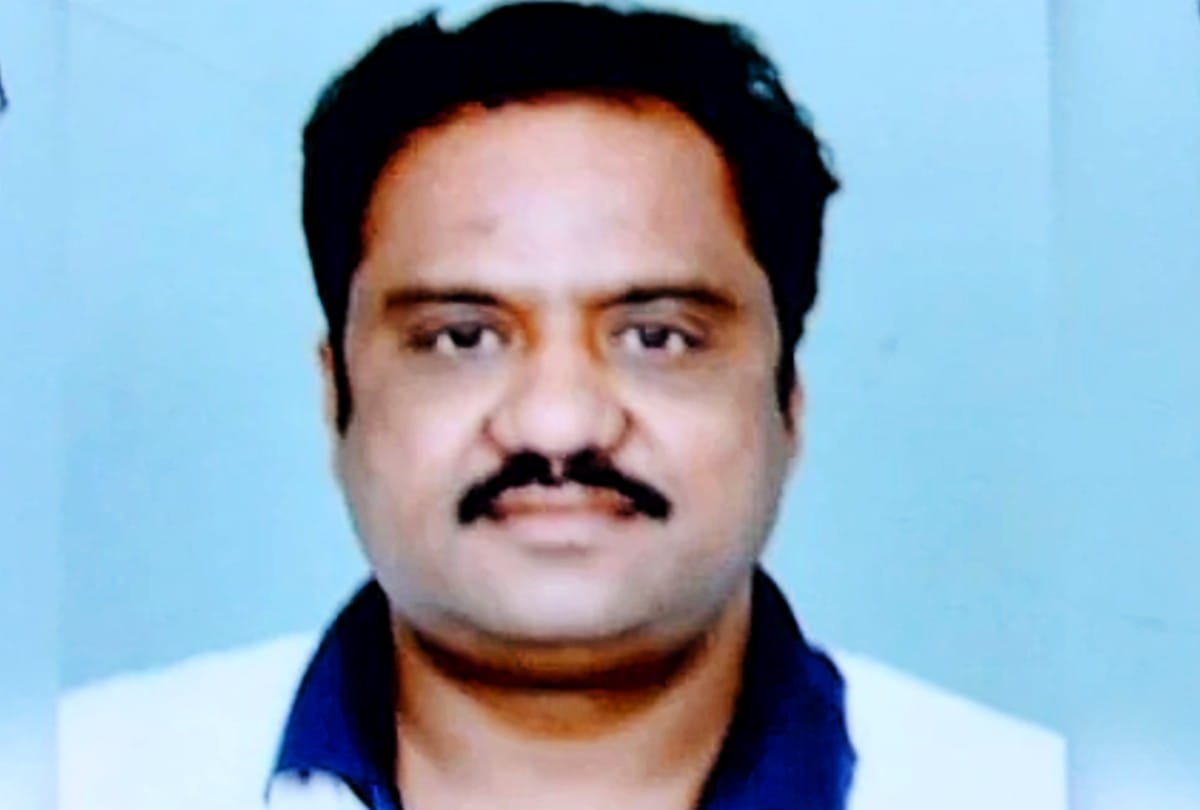 Business Man Sadeep Gupta Murder Case Protetsts In Aliganj