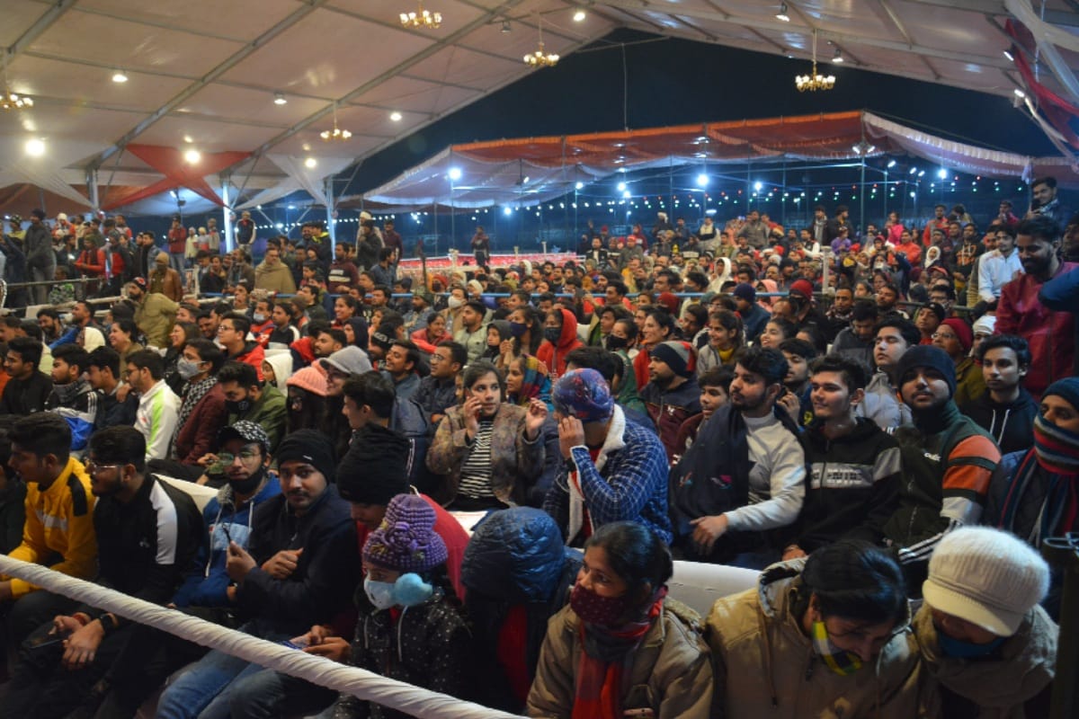 Music Night: Sona Mohapatra performed in Muzaffarnagar, singer B prak  could not attend the prgramme