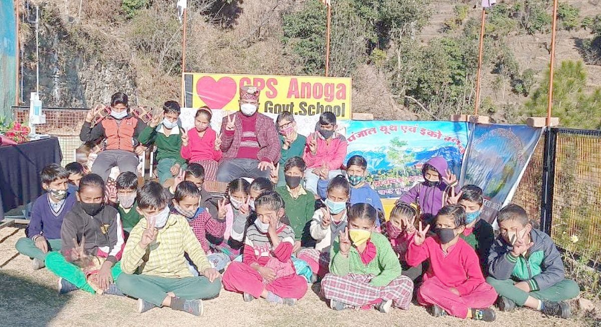 Amit in spoon race, Pankaj tops in sack race