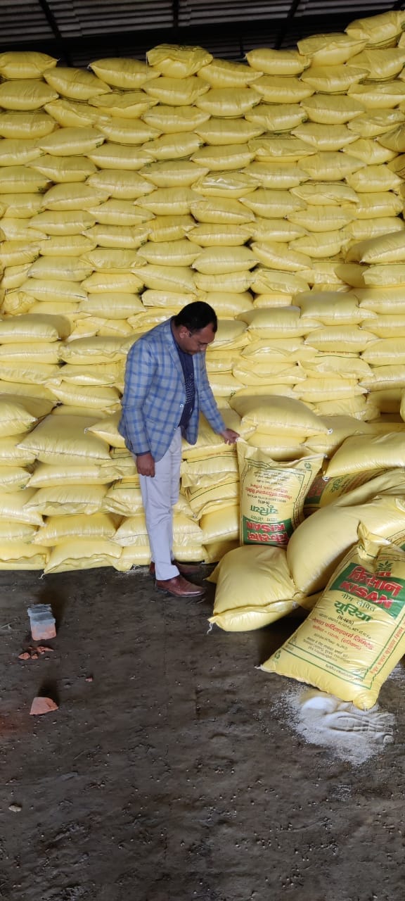 1520 bags of urea recovered from warehouse, license suspended, Yamunanagar