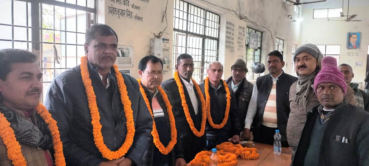 The role of advocates is important in the society