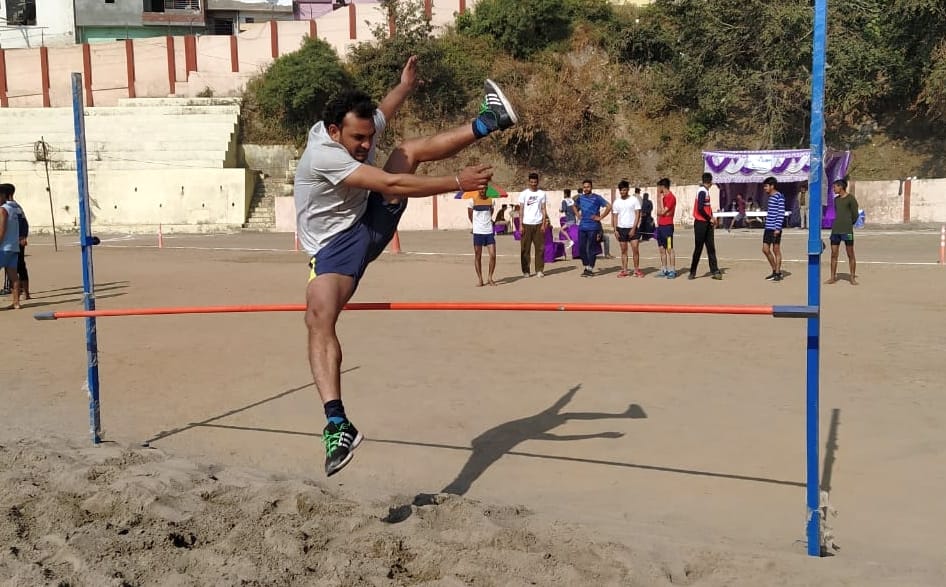 617 candidates pass ground test of police arkshi bharti in nahan sirmaur
