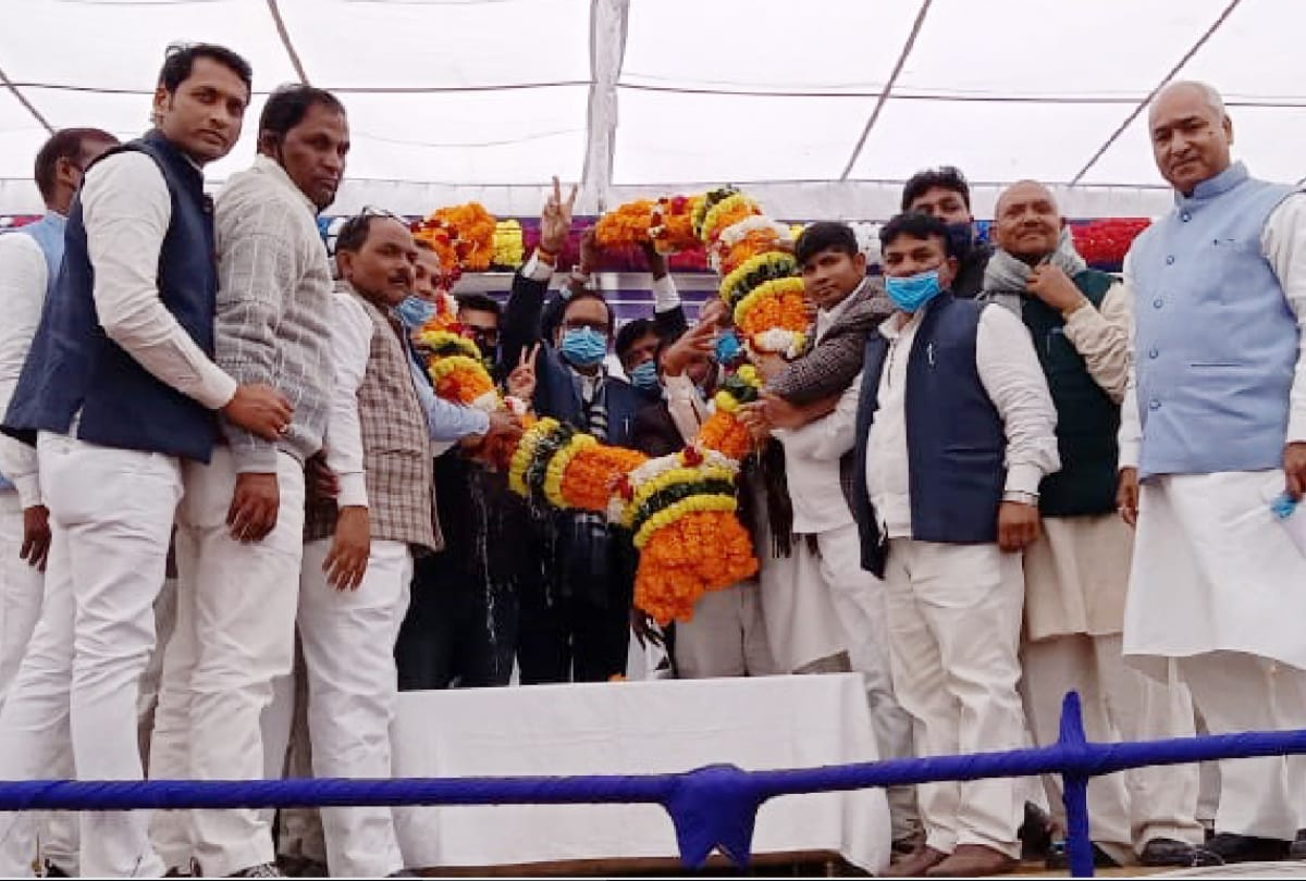 BSP National General Secretary Satish Chandra Mishra said people will run bulldozer on intentions of BJP