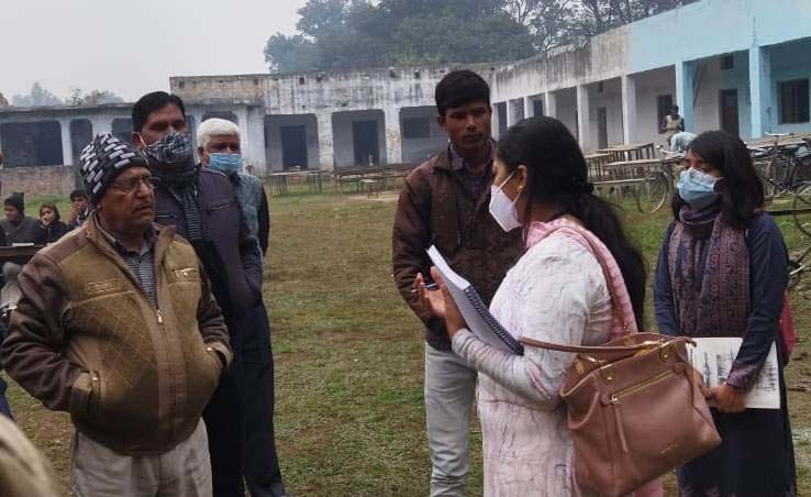 Trainee IAS officers saw the condition of government schemes in Amrita Khas village