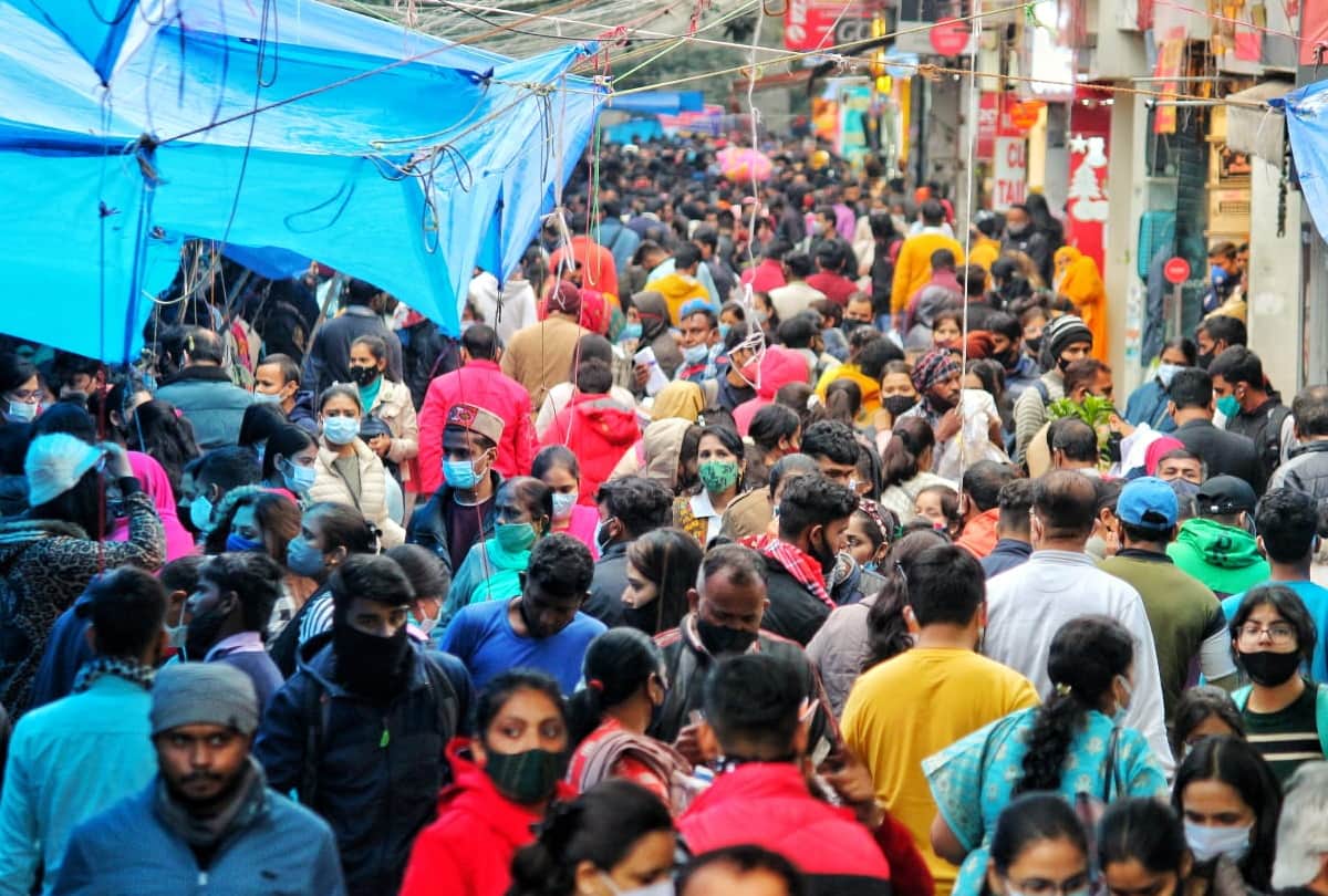 Coronavirus in Delhi cases increasing but people showing negligence no social distancing and masking in markets and public places