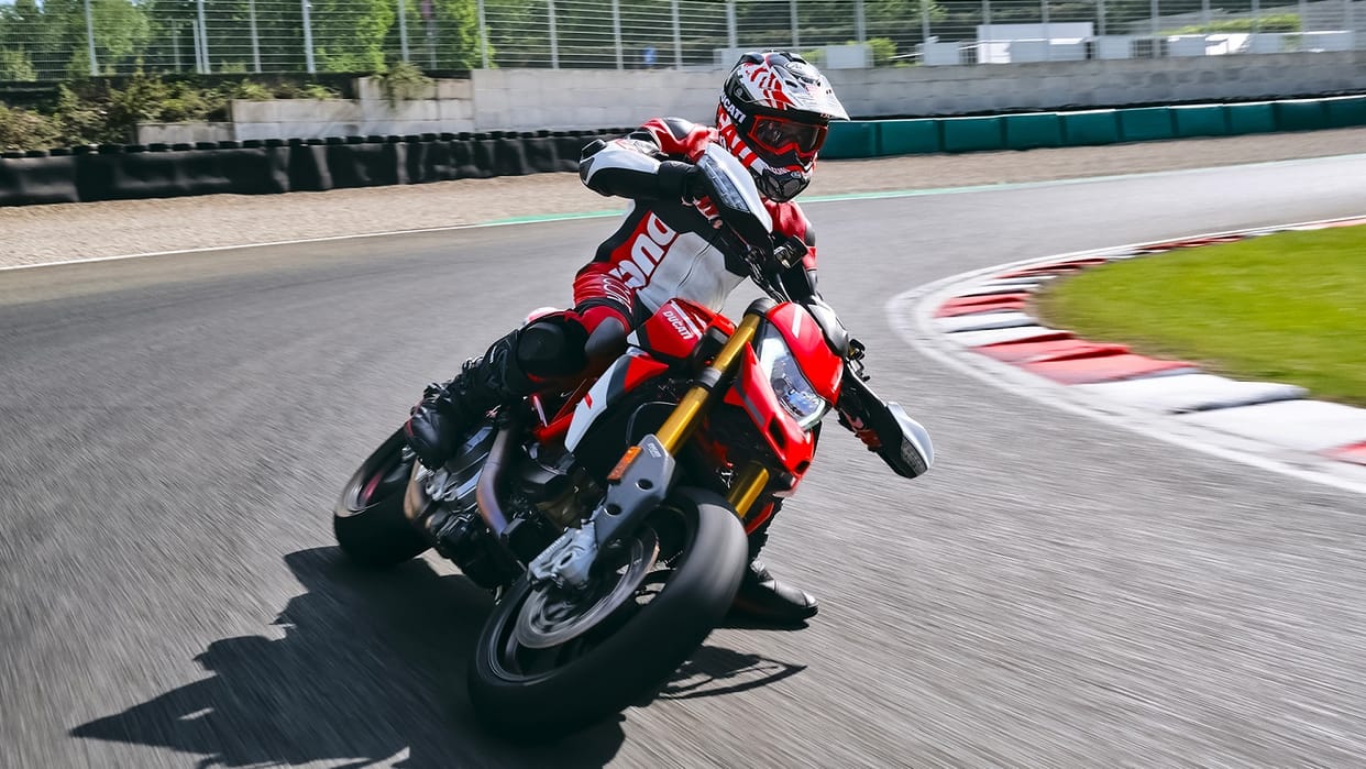 Year Ender 2021 top 5 motorcycle launched in india in 2021 new model bikes in 2021