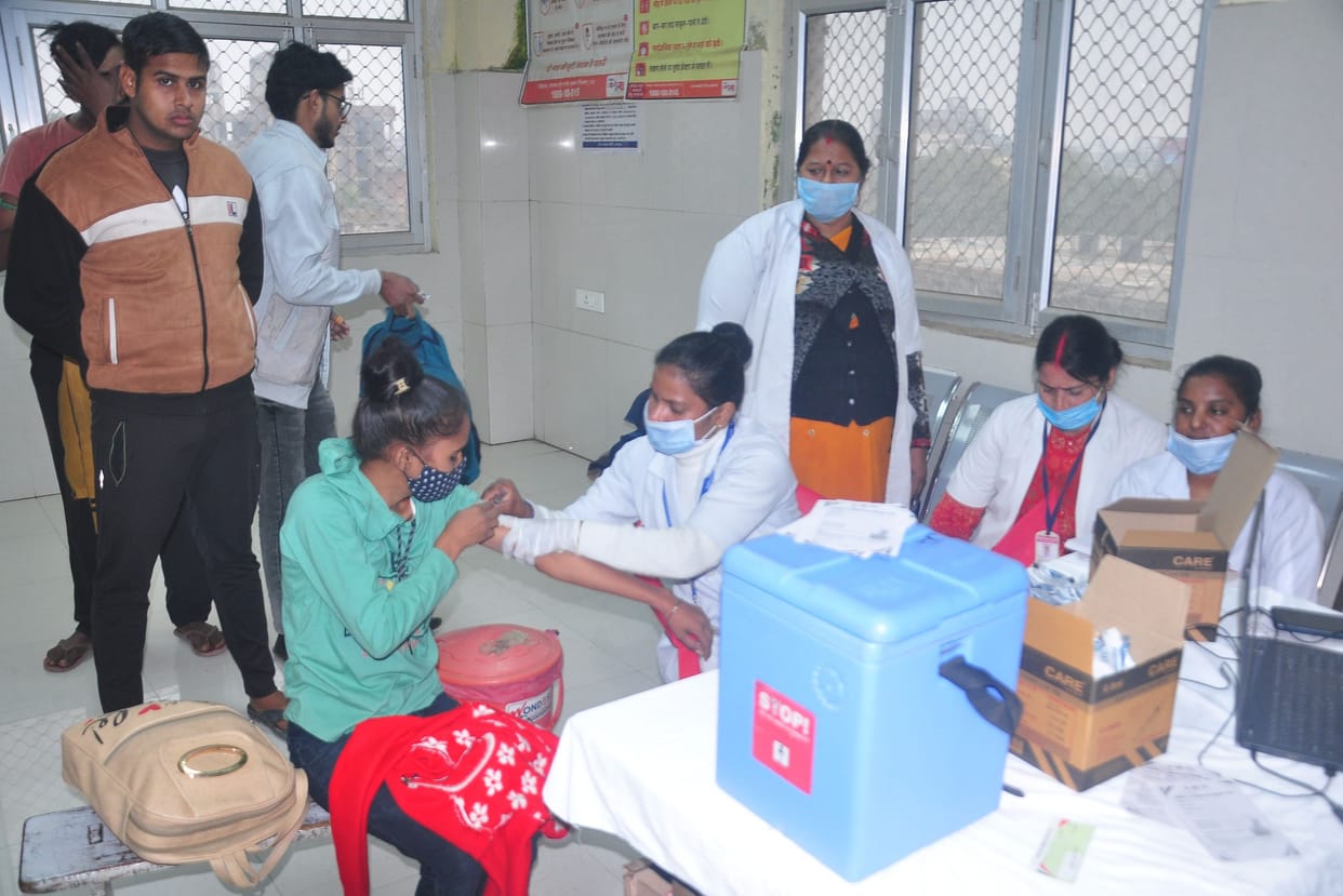 Fear of Omicron creates competition for second dose of vaccine