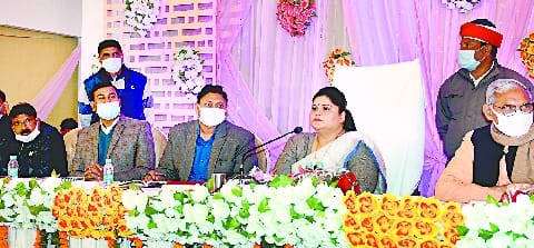 85 crore budget approved in district panchayat board meeting