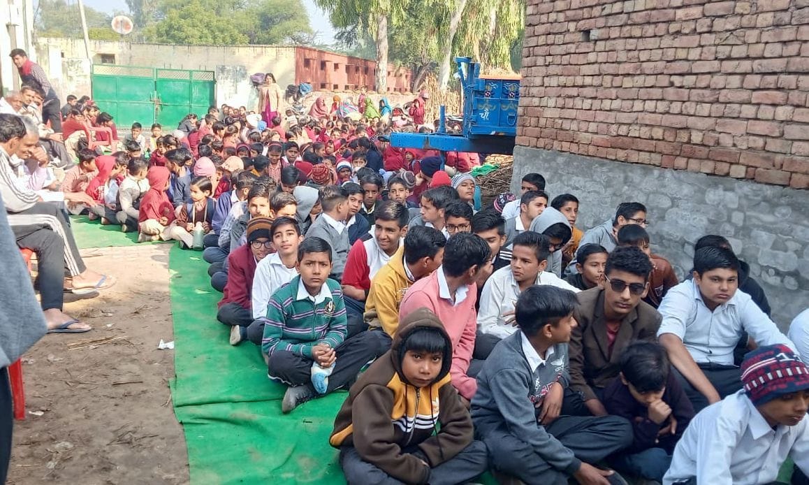 School was locked due to lack of teachers, students protested