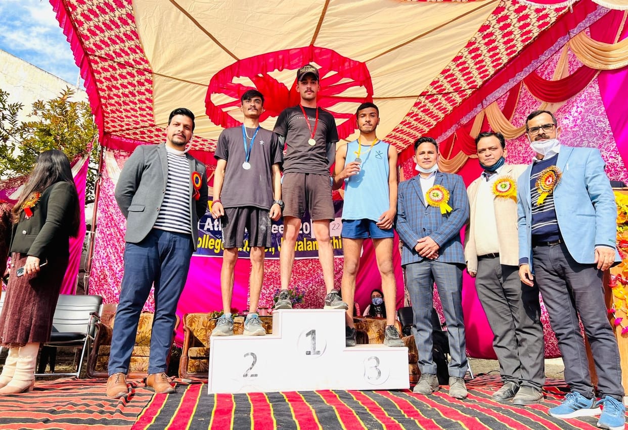 Ritu and Abhishek got the title of best player