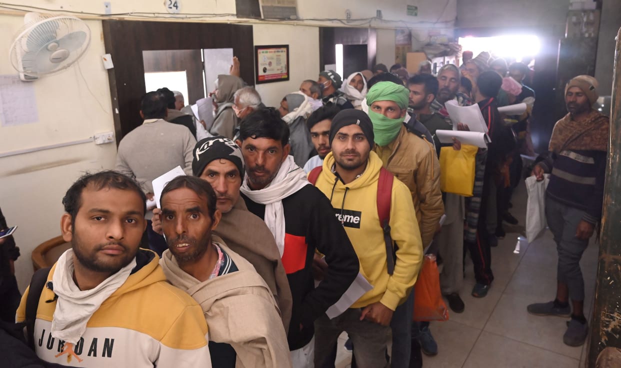 Invoices are being cut in the markets, officers are not applying masks in offices