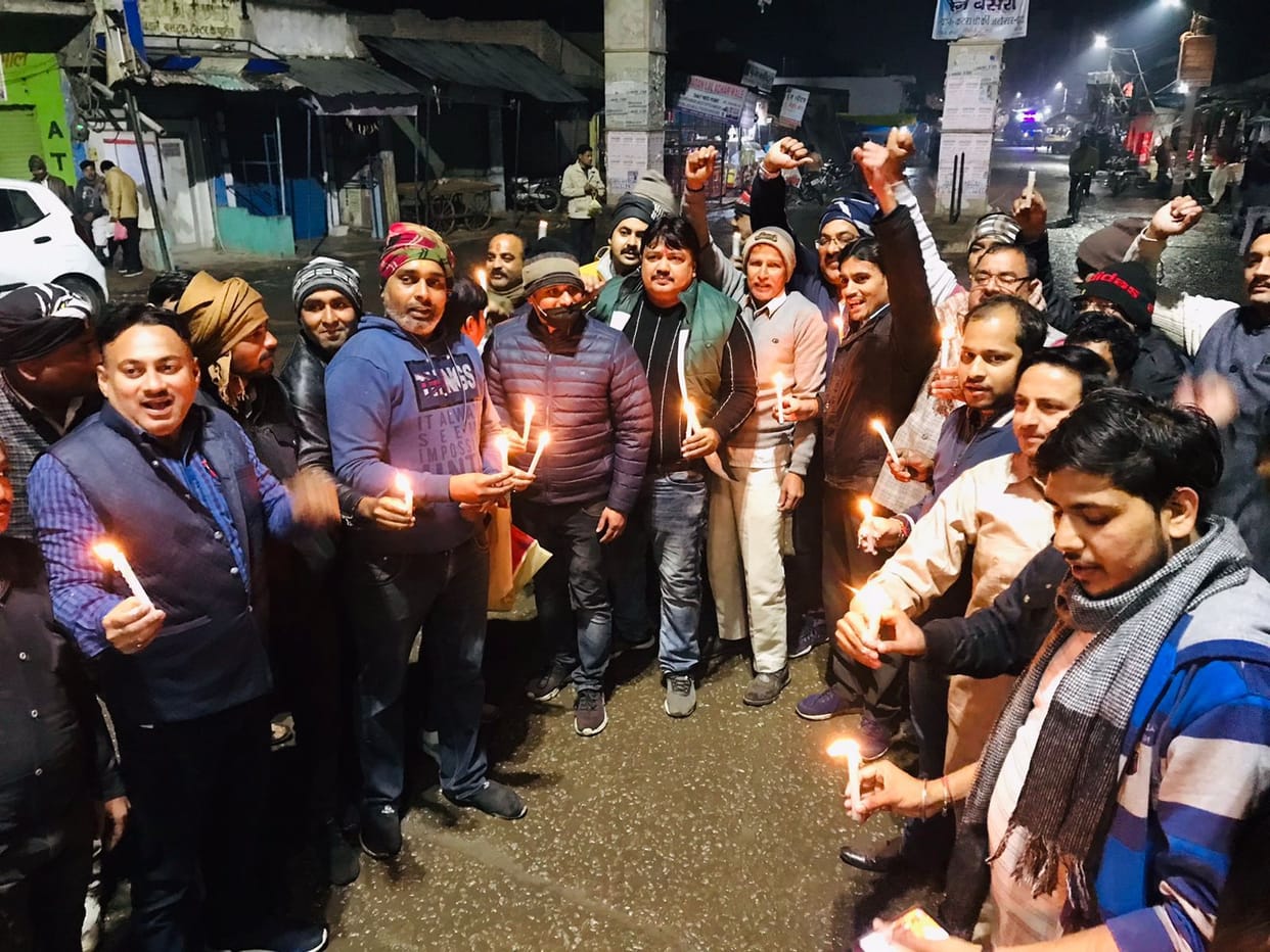Traders demanded a CBI probe into the murder