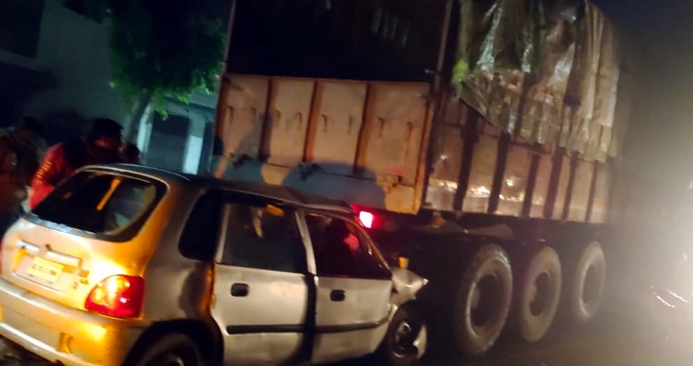 Car rams into truck parked on Bijnor road, one dead, nine injured