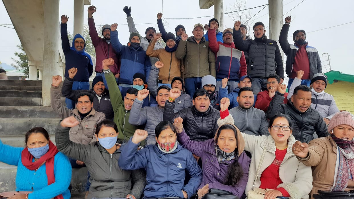 Protest by Revenyu Staff Union