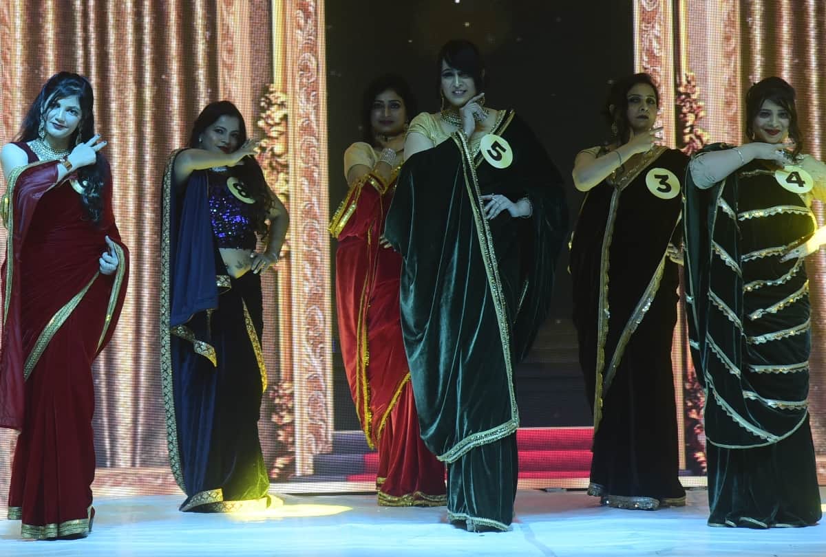 Smita Vardi and Aparna Singh become misses Uttar Pradesh.