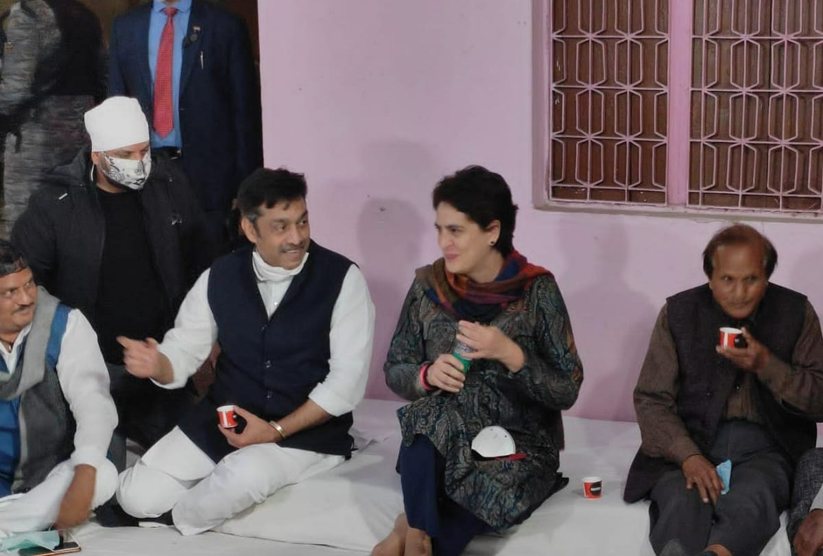 Priyanka Gandhi Vadra said in Agra Valmiki Samaj will fight its own battle Congress will give ticket