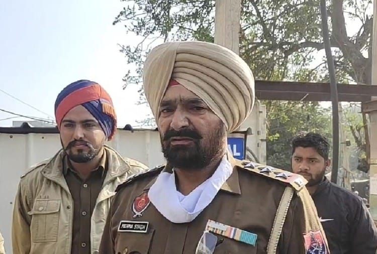 body sent for postmortem 80 km away due to not knowing language of each other