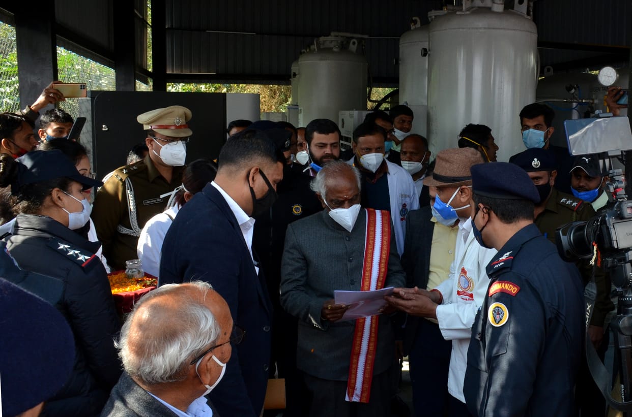Governor inaugurated Oxygen Plant