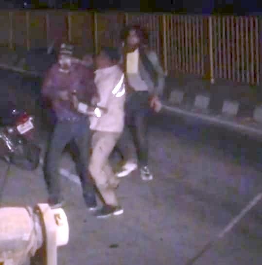 Audacity: The miscreants robbed the INSAS rifle from the soldier with a gun