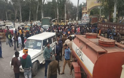 paddy procurement dispute in chandauli Farmers and department face to face farmers jammed national highway