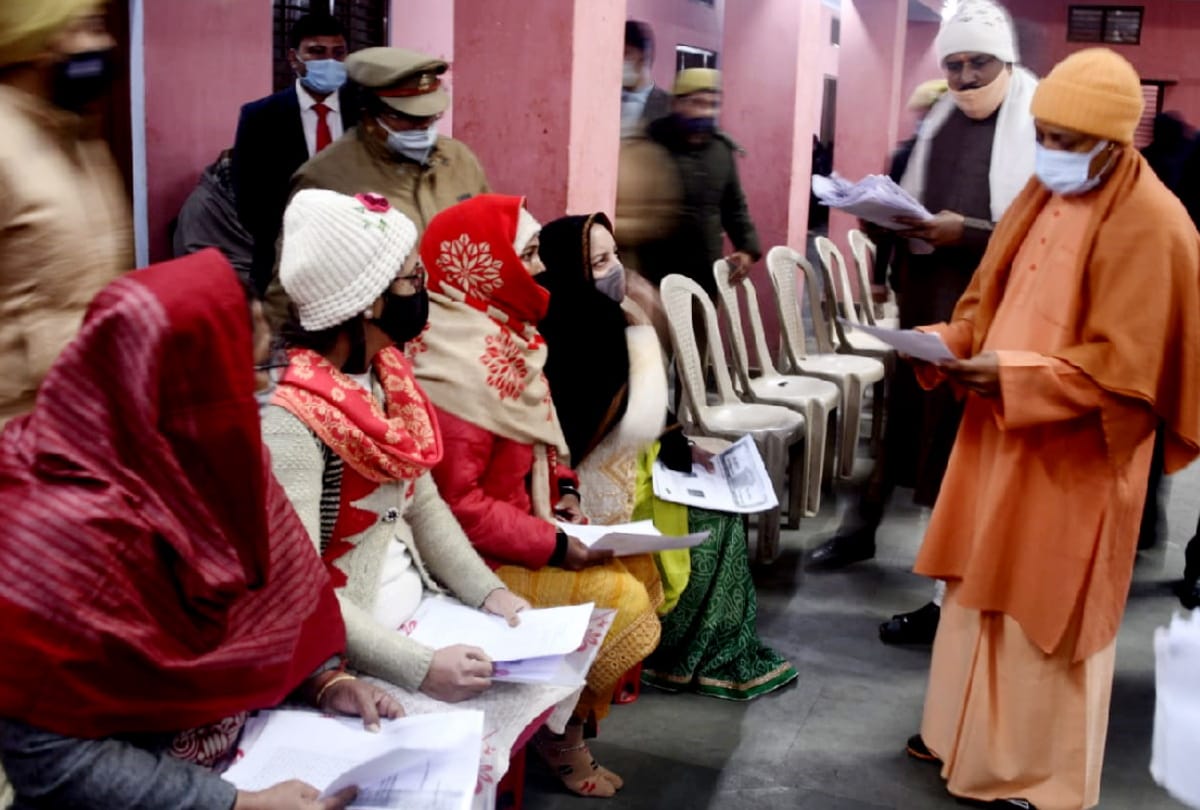 cm yogi janta Darbar in Gorakhnath temple gorakhpur