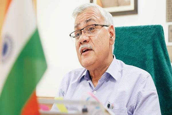 Durga Shankar Mishra appointed as Chief Secretary of Uttar Pradesh who complete five metro projects happines in mau village