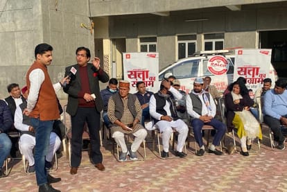 UP Assembly Election 2022 Noida Live Debates and Discussions Coverage News Updates in Hindi
