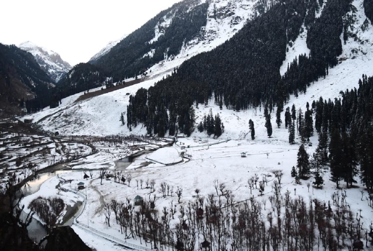 Jammu Kashmir Snowfall: The Mountains Of The Valley Covered With A White Sheet Of Snow, See These Beautiful Pictures