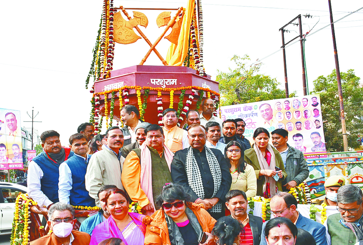 Mayor Naveen Jain Inauguration Agra Lohamandi Chauraha And Kailadevi Chauraha