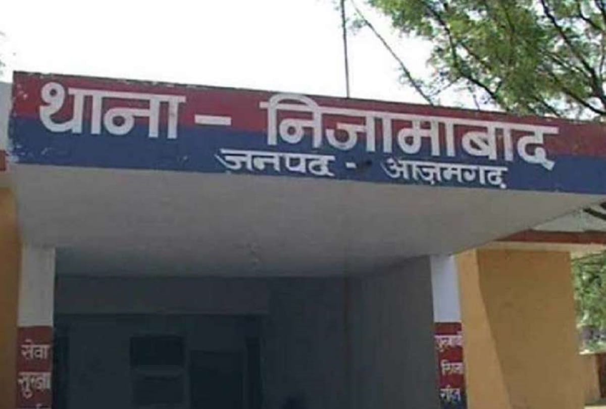 shameful act in Azamgarh Step mother thrashed girl and threw her in pond  police detained