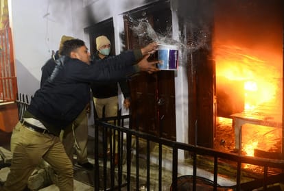 Kydganj uproar: 11 months ago there was a dispute, bombs went on the shop