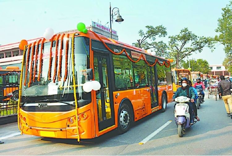 वाराणसी में पहली बार ये होने जा रहा है: विश्वनाथ धाम के गेट नंबर चार तक जाएंगी ई-बसें, मंजूरी मिली