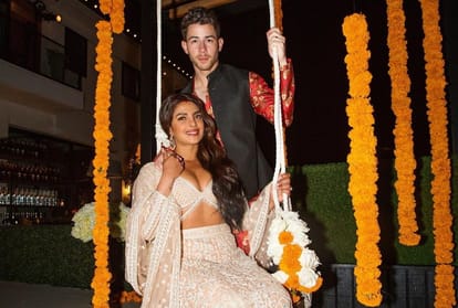 Priyanka Chopra and Nick Jonas were seen walking in a romantic style on the beach मदज these pictures viral
