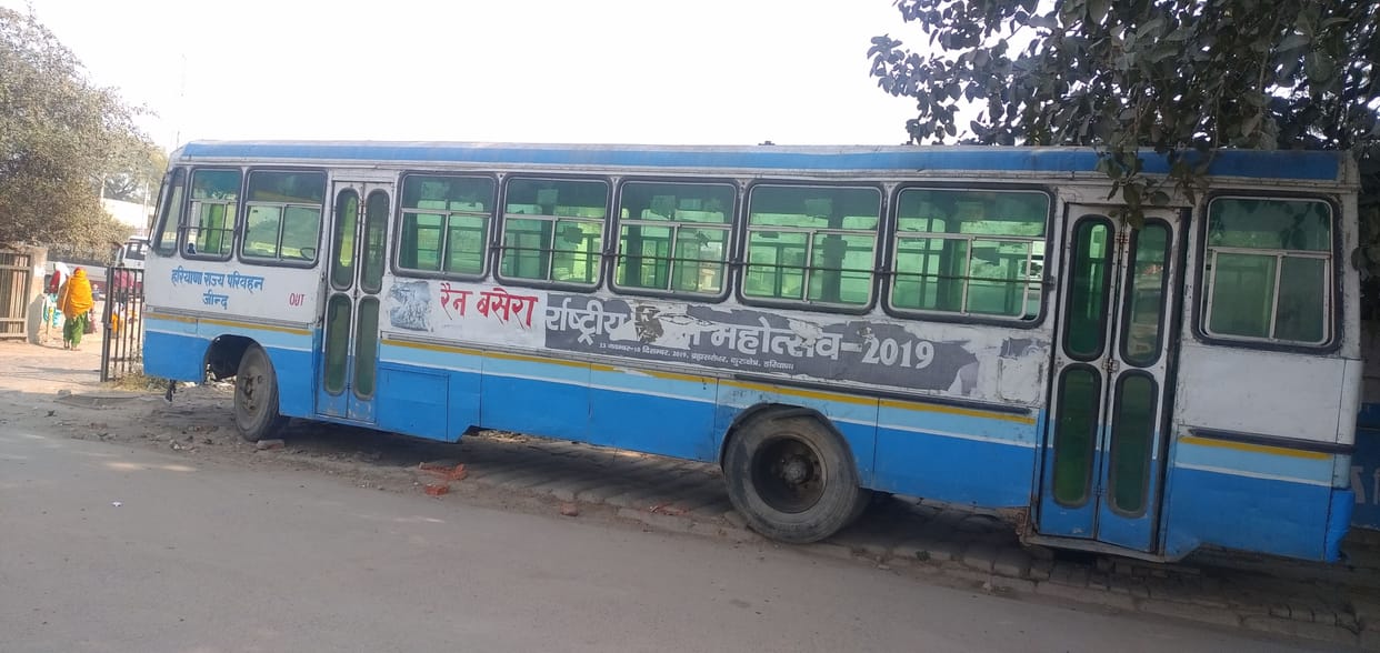 In the winter season, homeless people will get Sahara Roadways prepared two buses for night shelter, one will be at bus stand and one railway station.