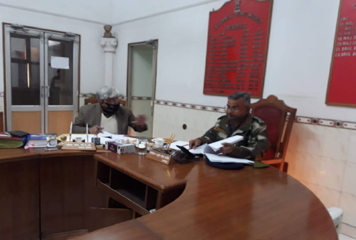Commander summoned toll contractor in Cantt Board meeting reprimanded fiercely many proposals passed