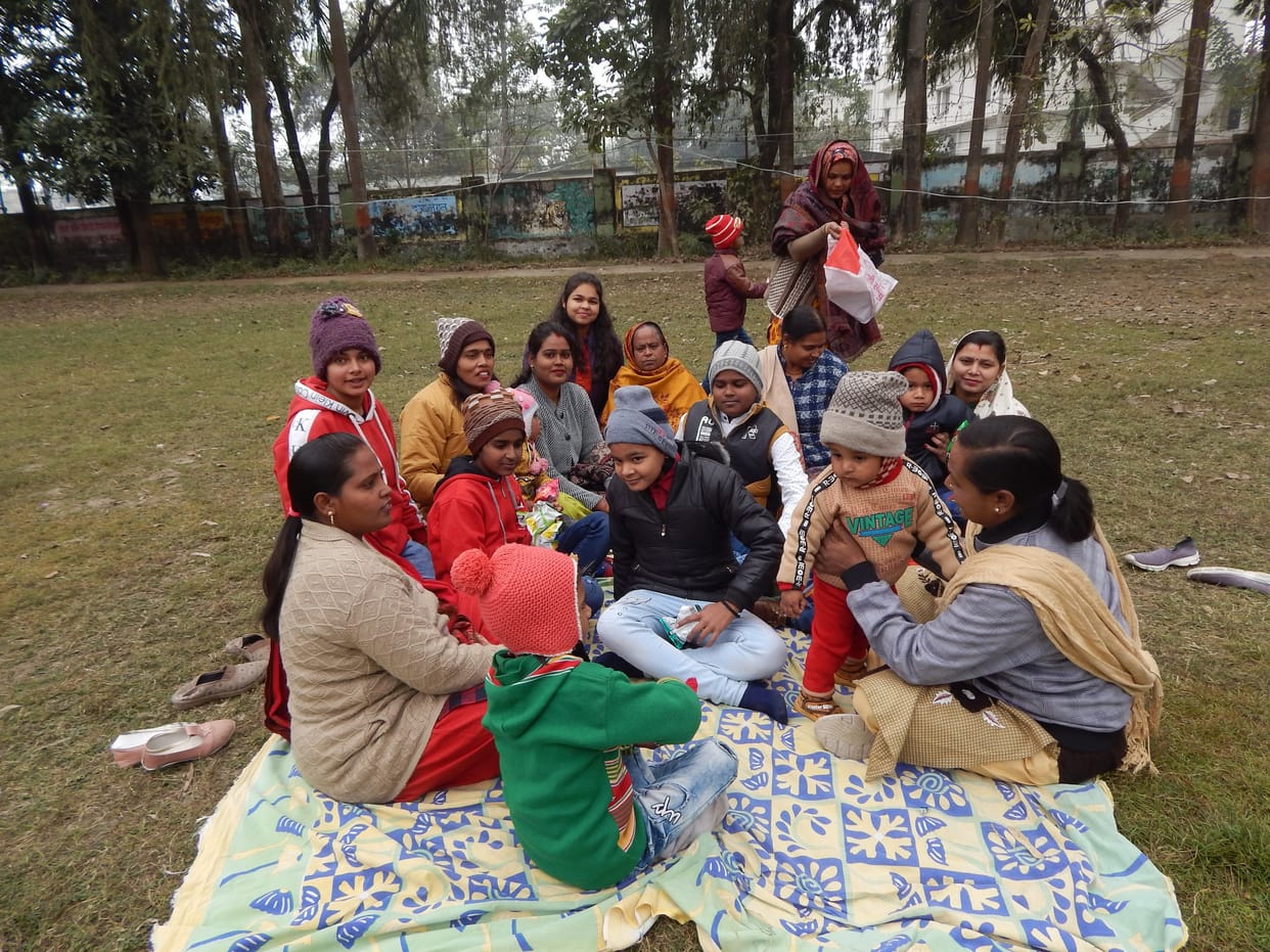Young people danced to the tunes of DJ, wishing them a happy new year