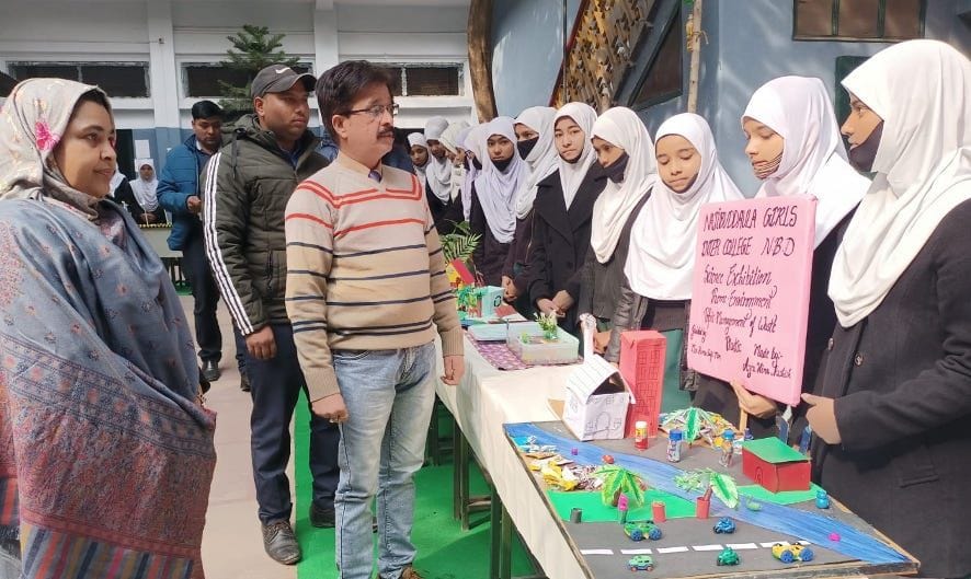 Students made models on environment, alternative energy