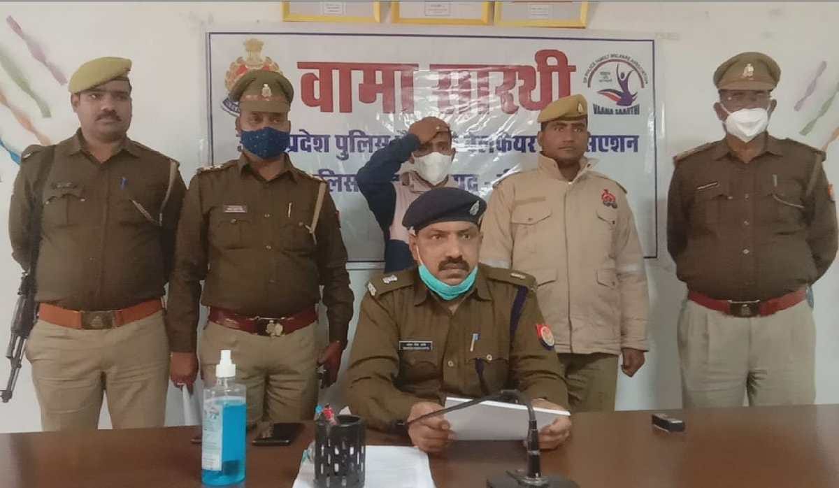 One arrested with ganja worth 50 lakhs from Bolero Smugglers were going from Orissa to Prayagraj  in mirzapur