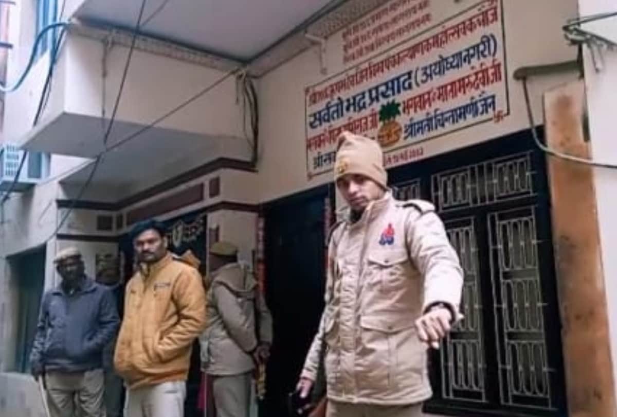 Kannauj Income Tax Raid: Know Who is Pushparaj Jain, SP MLC and Samajwadi Perfume Businessman is Very Close to Akhilesh Yadav