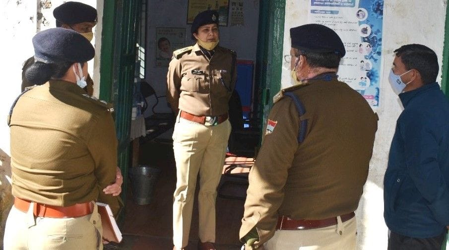 SP inspected the police line