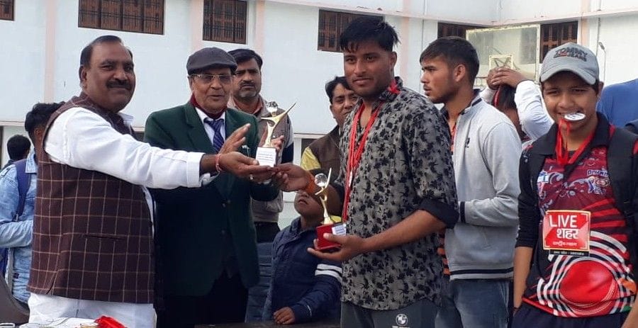 Hathras: Students showed enthusiasm in sports