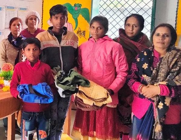 Commendable step of Deegh headmaster, took the responsibility to bear the expenses till the higher education of three children