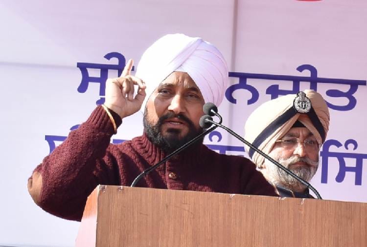 Punjab CM Charanjit Singh Channi announce Policemen will get salary of 13 months